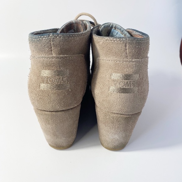 TOMS Kala Wedge Bootie Desert Suede - Women's size 7 - Picture 2 of 5